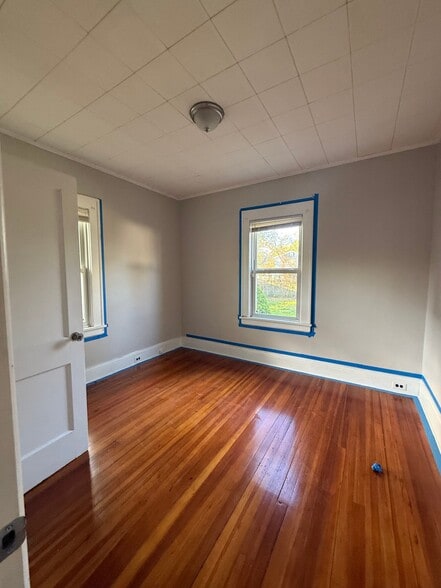 Building Photo - 331 W Englewood Ave