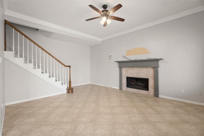 Building Photo - 1209 Comanche St