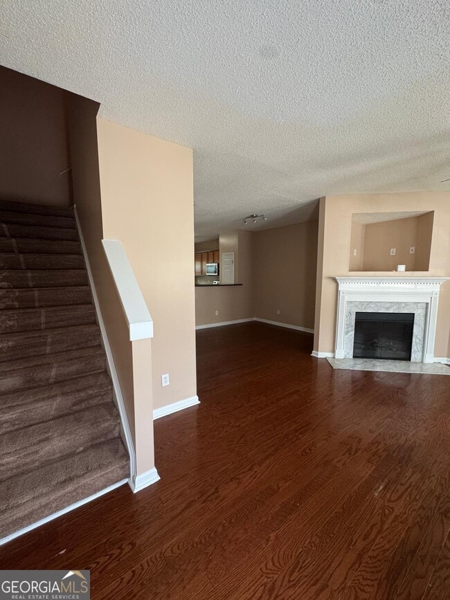 Building Photo - 4861 W Park Cir