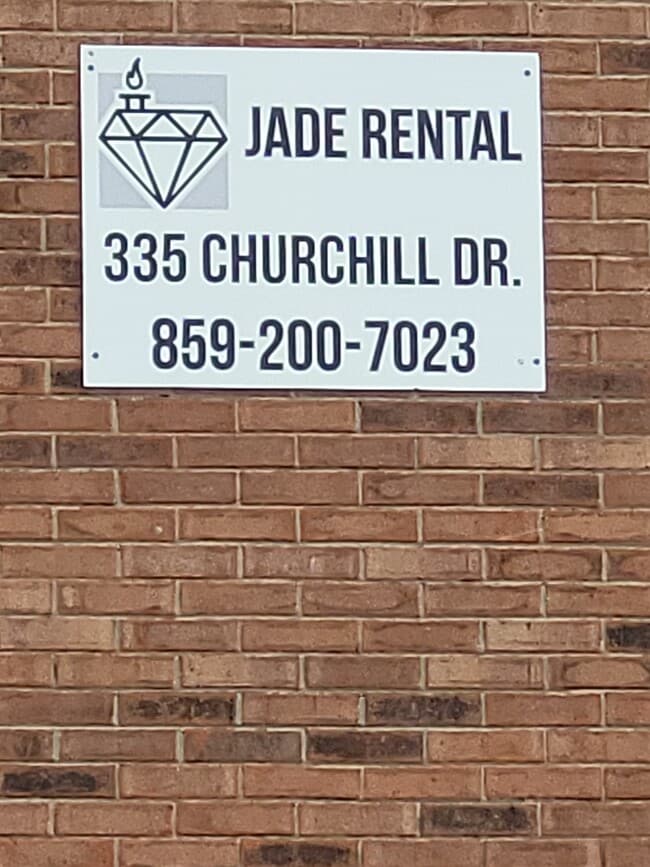 Building Photo - 335 Churchill Dr