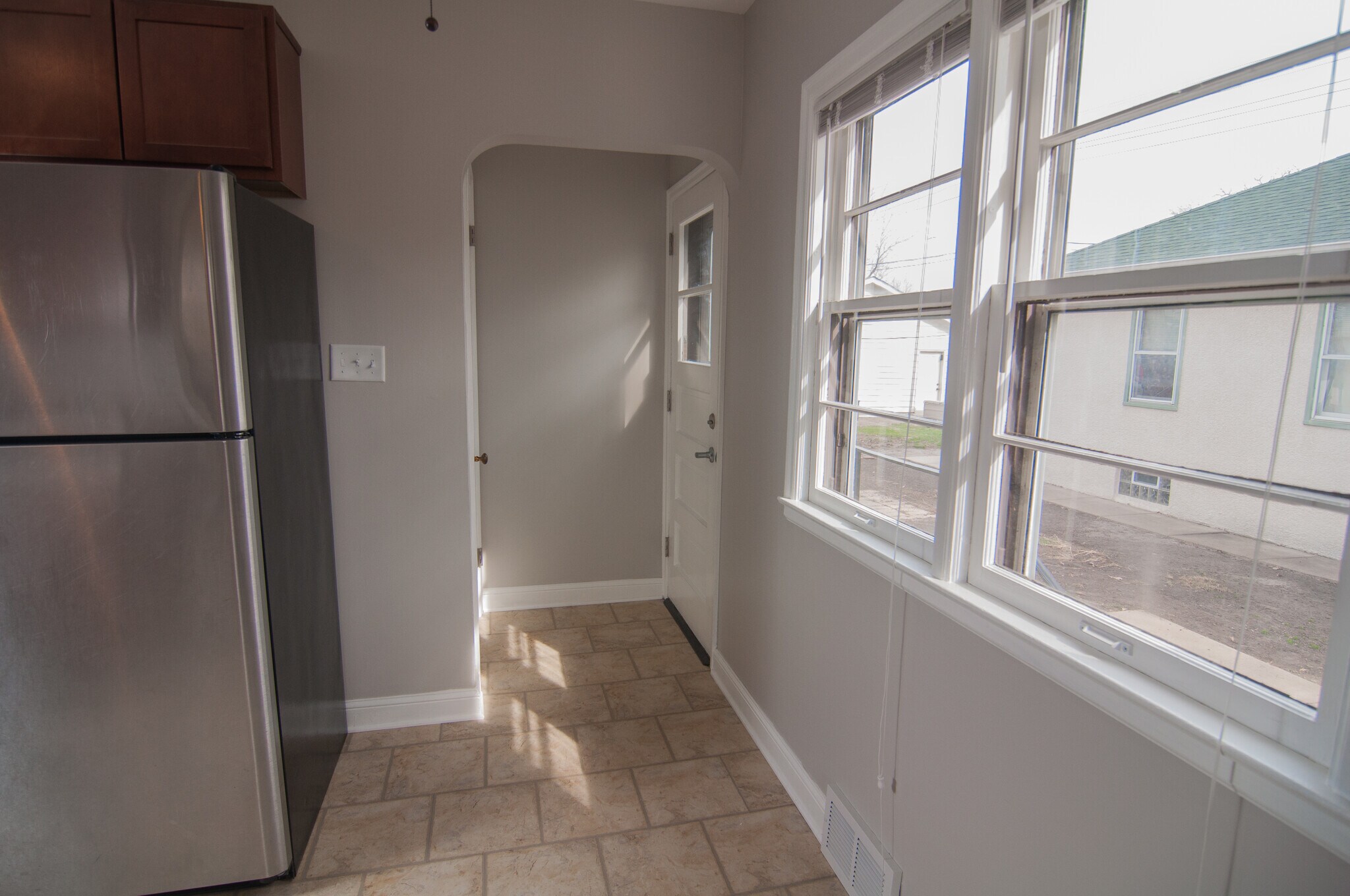Building Photo - 4149 S 32nd Ave