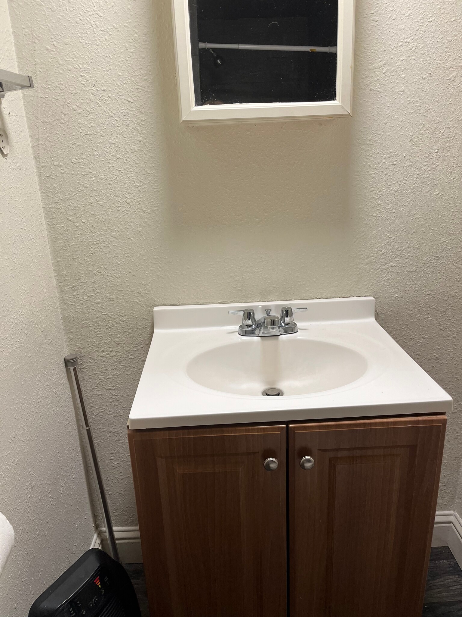 Bathroom - 11638 Andrews St
