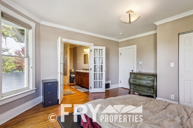 Building Photo - Beautiful Home in Amazing Location