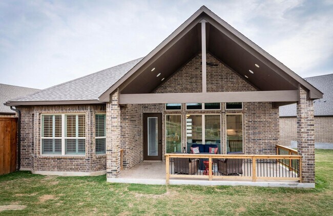 Building Photo - Home for Rent