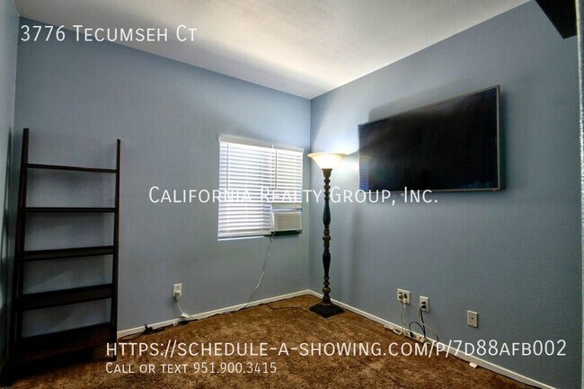 Building Photo - 3776 Tecumseh Ct