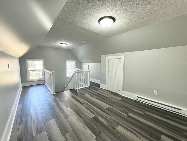 Building Photo - Historic Charm Meets Modern Comfort – Reno...