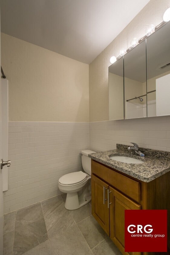 Building Photo - 18 Westgate Dr