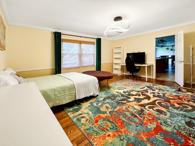 Building Photo - 6636 Isle of Skye Dr