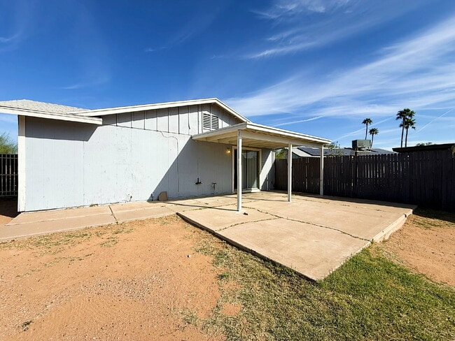 Building Photo - Cozy Single-Story Home in North Glendale