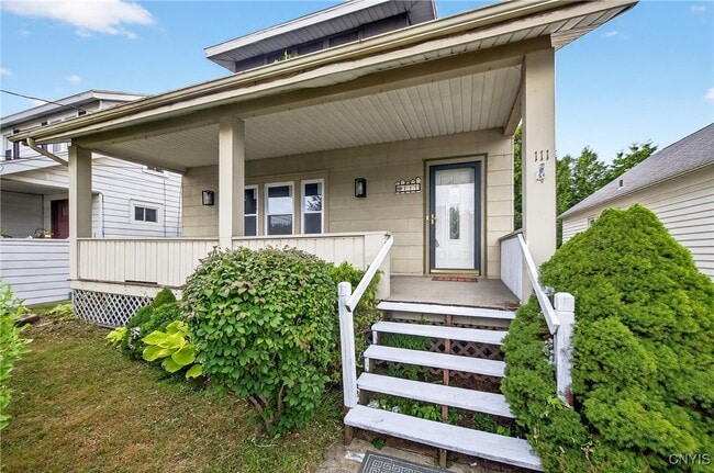 Primary Photo - 111 Maplehurst Ave