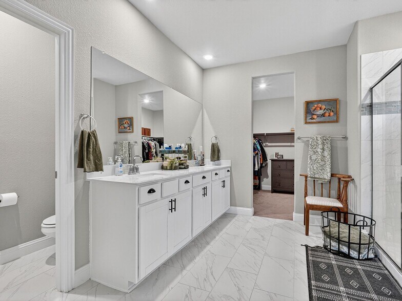 Building Photo - 480 Pebble Brook Ln