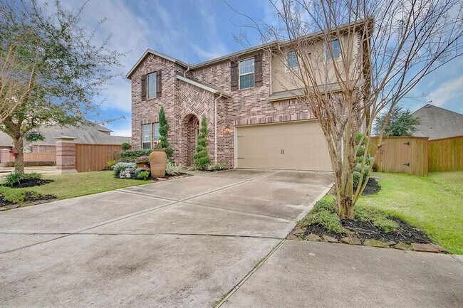Building Photo - 17503 Fechser Ln