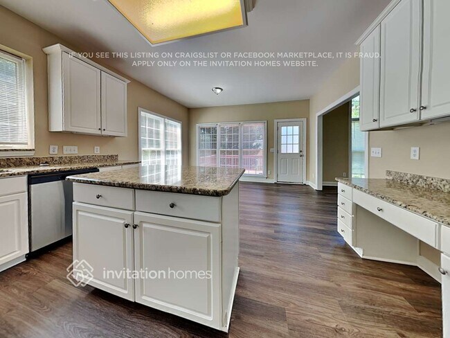 Building Photo - 8227 Beardsley Dr