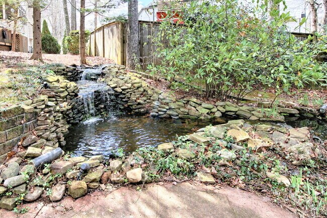 Building Photo - 3786 Upland Dr