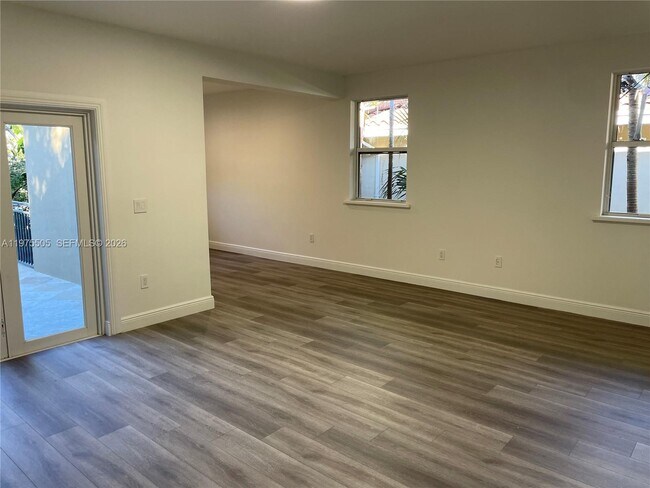 Building Photo - 2840 Shipping Ave