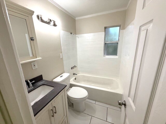 Building Photo - 1471 Park St