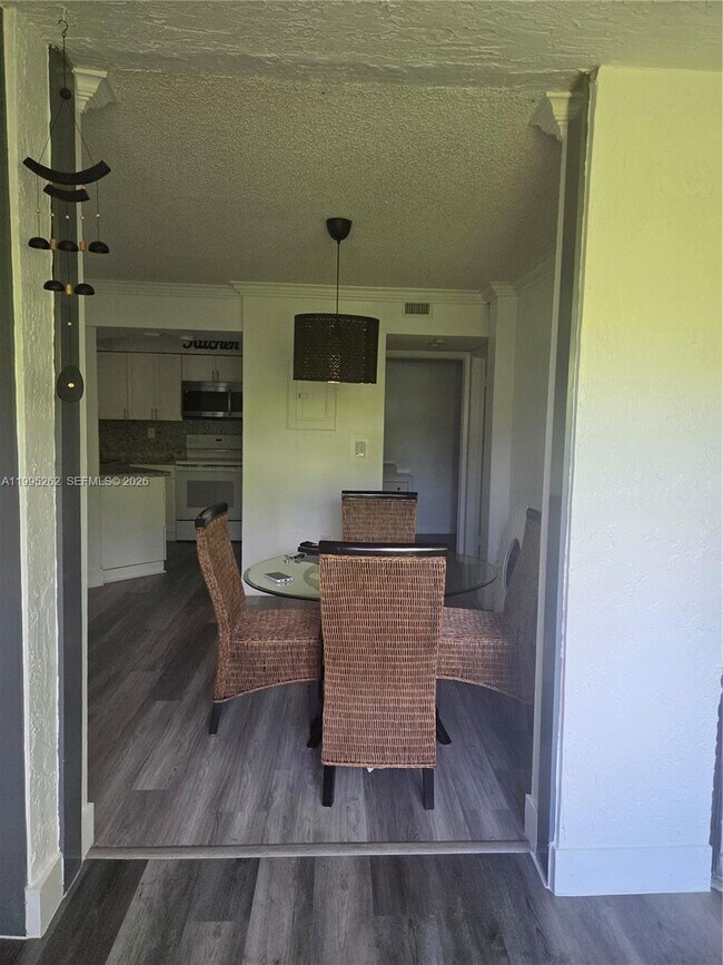 Building Photo - 8365 SW 152nd Ave