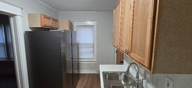 Building Photo - 1457 Hamilton Ave