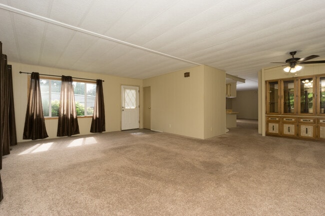 Building Photo - 11811 SE 184th St