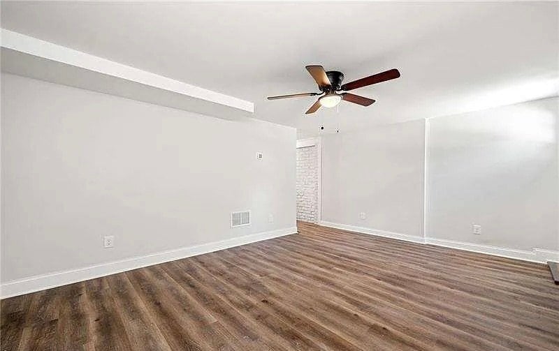 Building Photo - 208 Highland Ave