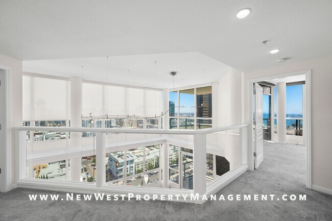 Building Photo - Spectacular Marina District 3-Bedroom Pent...