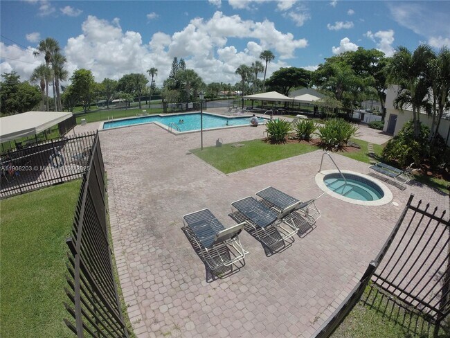 Building Photo - 12322 SW 148th Terrace