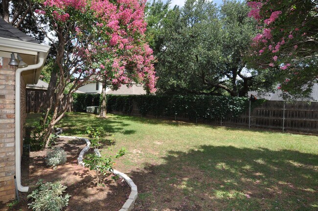 Building Photo - Great 4-2.5-2 in Colleyville, GCISD!