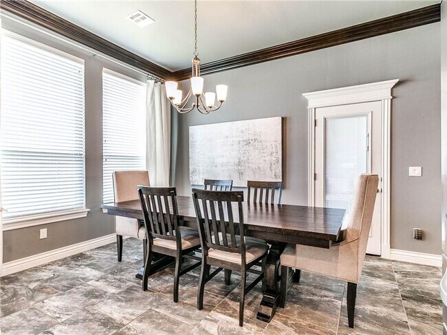 Building Photo - Beautiful home + Deer Creek Schools + 4 bedroom + 2.5 bathrooms