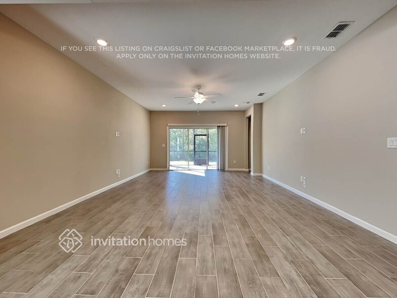 Building Photo - 9760 Lovage Ln