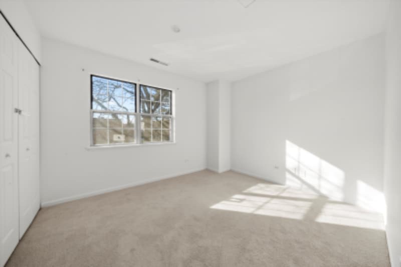 Building Photo - 430 Normandie Ln