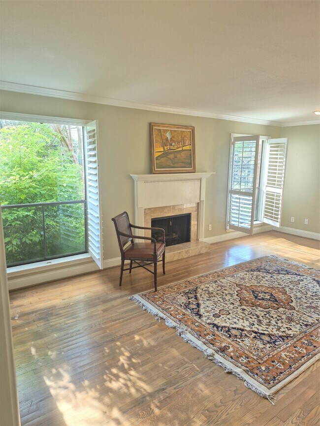 Building Photo - 1601 S Shepherd Dr