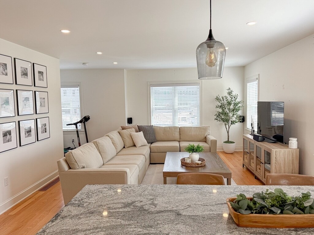 Building Photo - 189 Liberty St