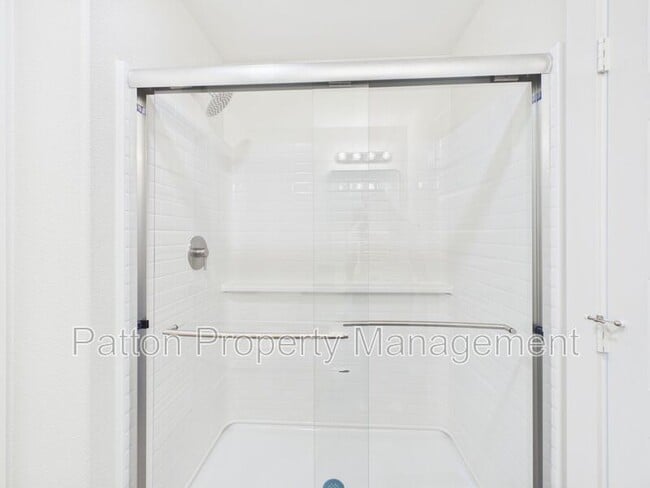 Building Photo - 2801 Ranch House Rd