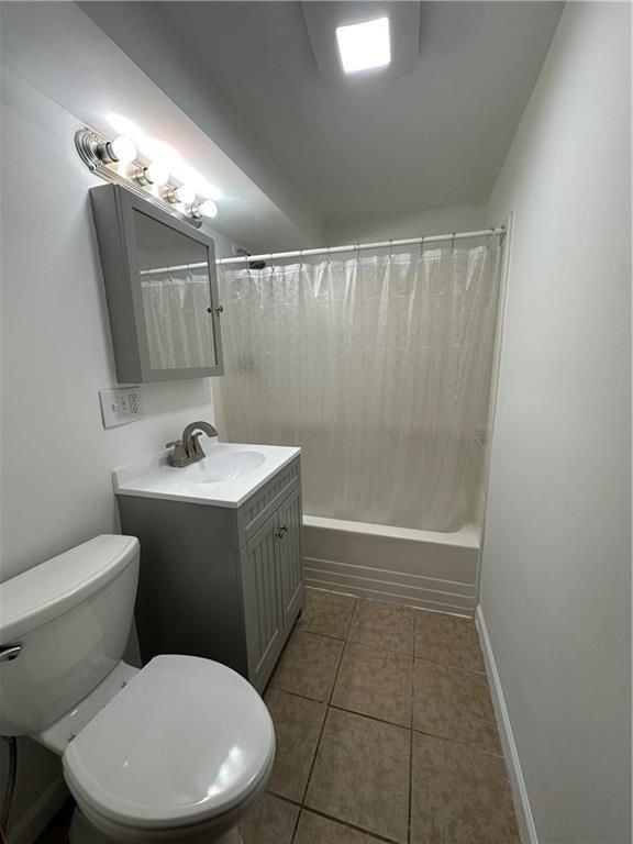 Building Photo - 177 Boyden St