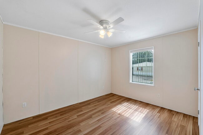 Building Photo - 10139 Marlin Dr