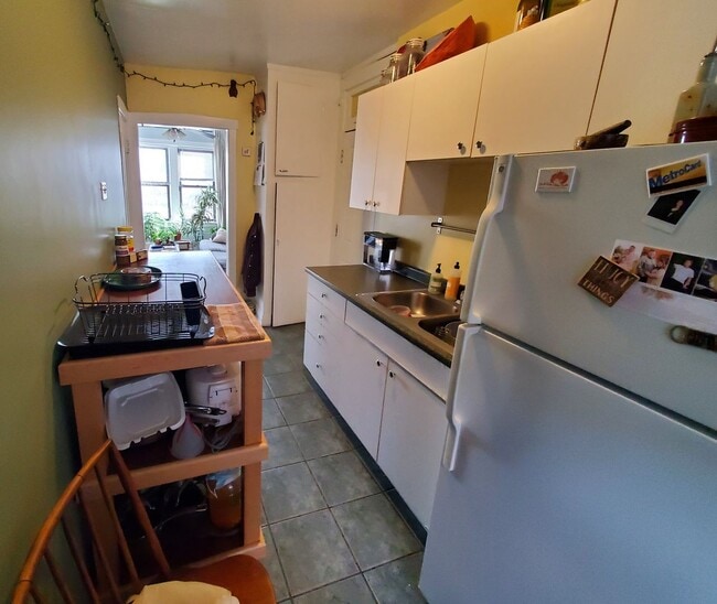 Building Photo - 5641 N Magnolia Ave