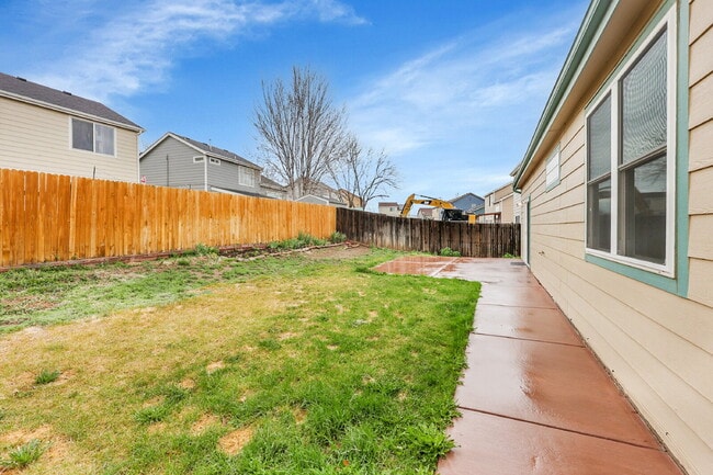 Building Photo - $1,975.00 - 3 Beds, 2 Baths, Single Family...