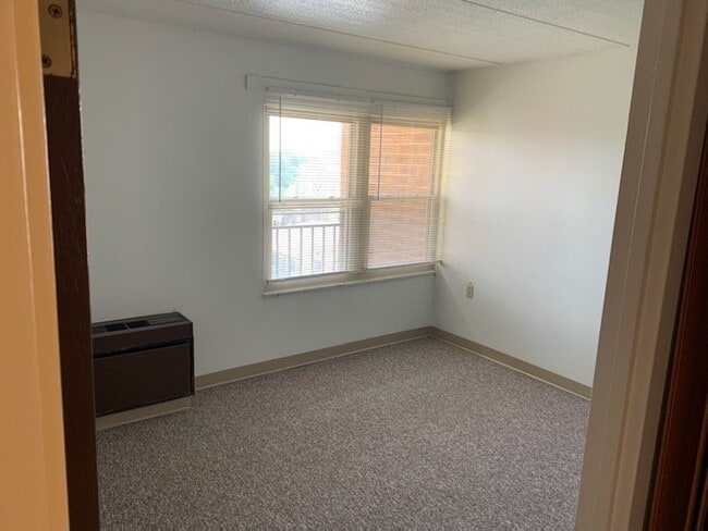 Building Photo - 314 Washington Rd