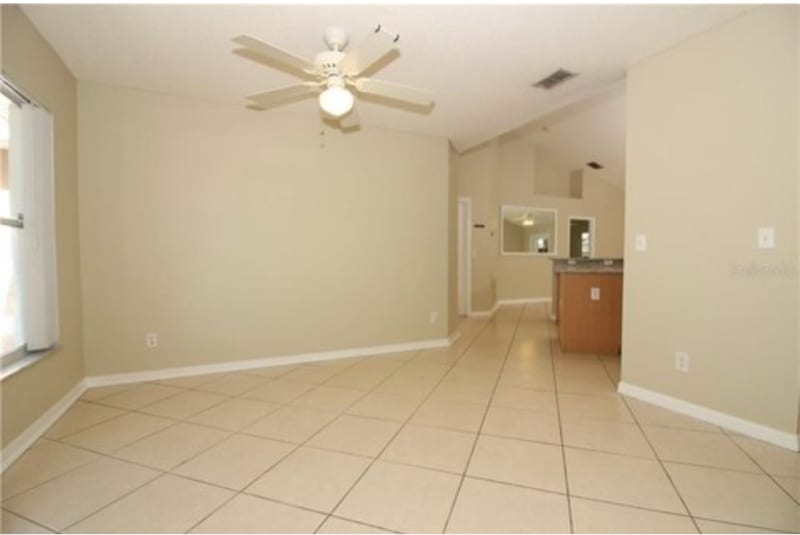 Building Photo - 305 Garden Oak Ct