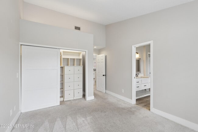Building Photo - 204 Crosstern Ct