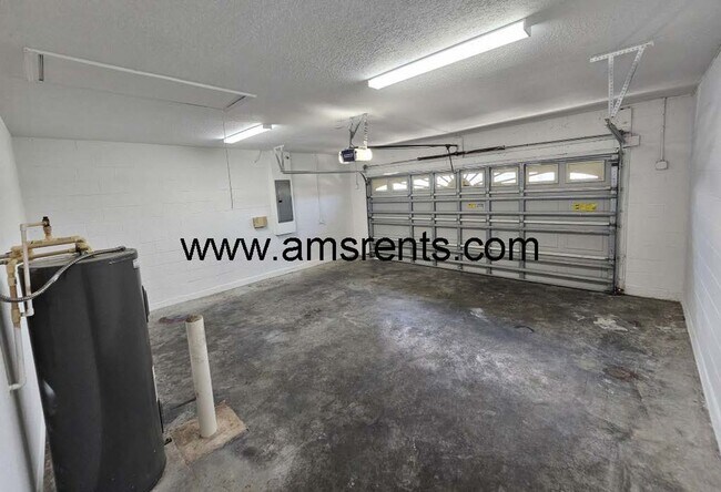 Building Photo - 505 Mallard Ct