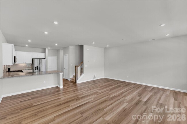 Building Photo - 8012 Whitegrove Rd