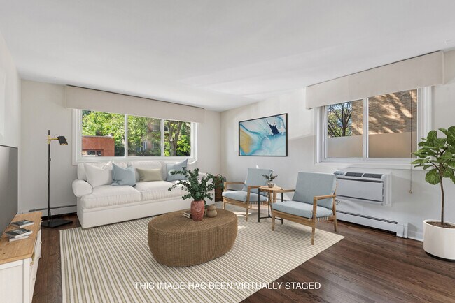 Building Photo - 1921 Harrison St