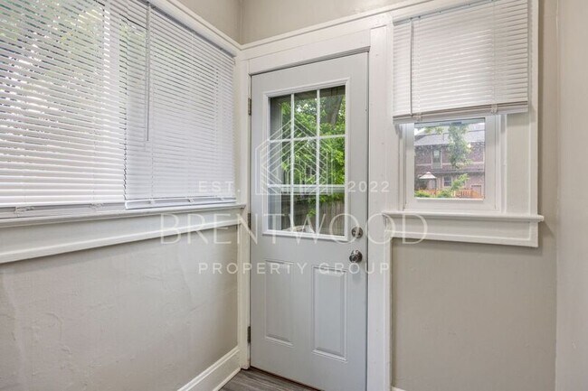 Building Photo - 3041 N Delaware St