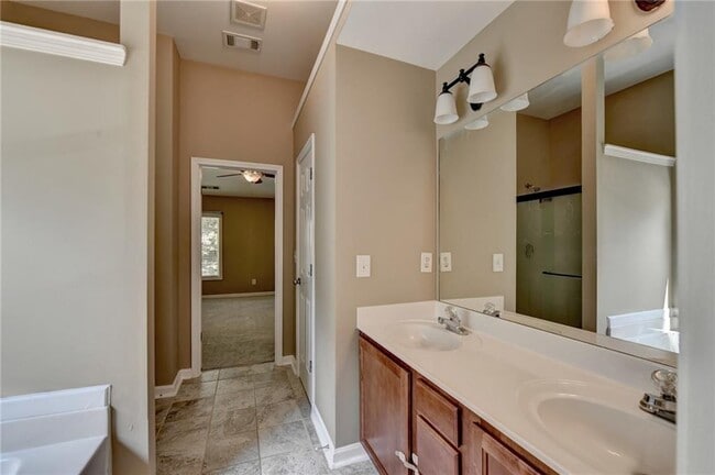 Building Photo - 5740 Crestwick Wy