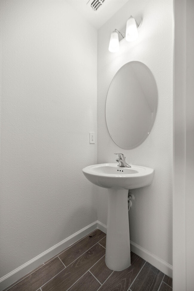 Building Photo - 3520 SE 37th Ave Rd