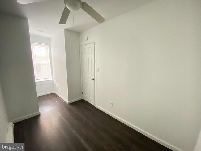 Building Photo - 3329 Malta St