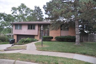 Building Photo - 5511 N 93rd Ave