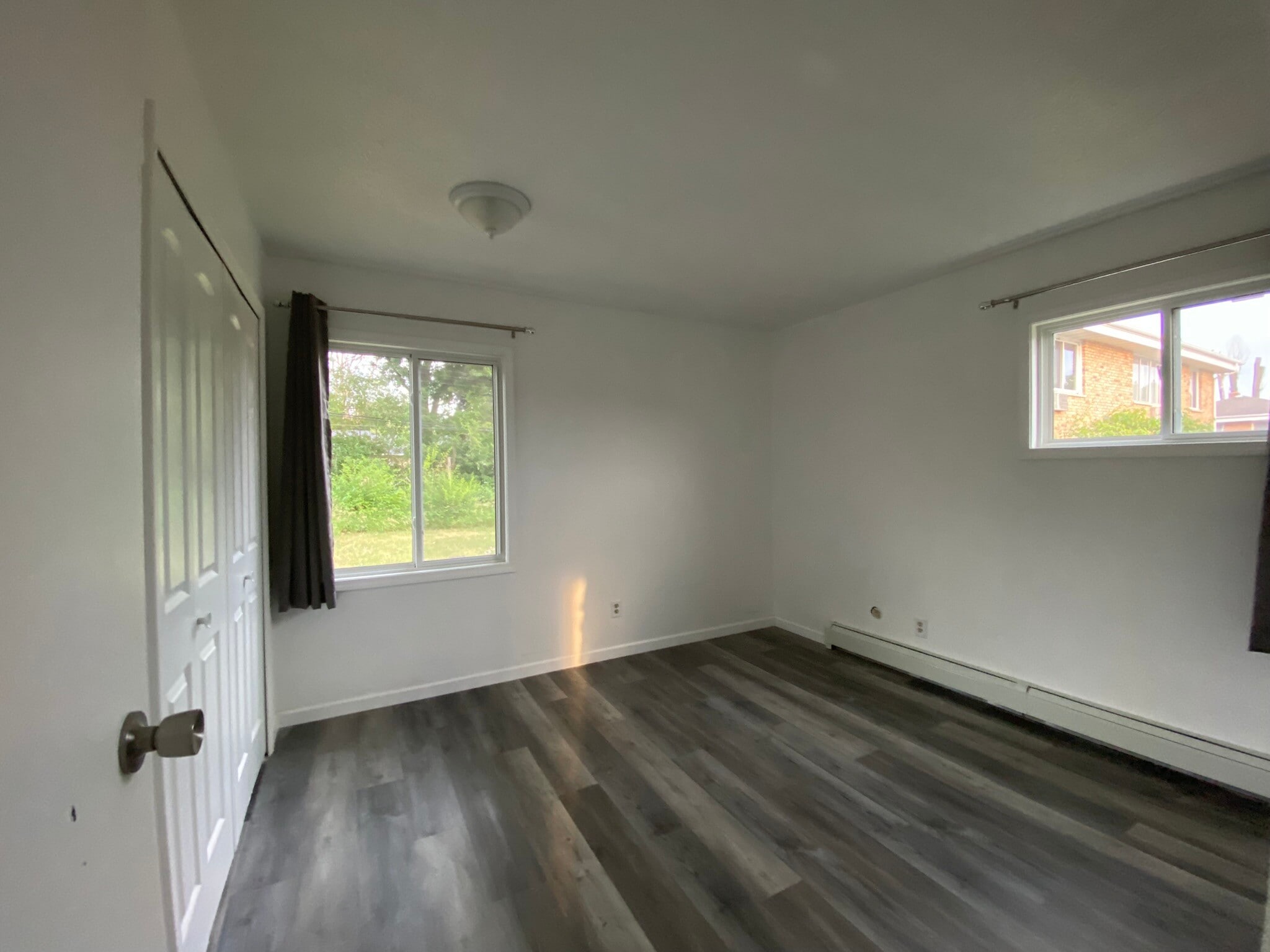 Bedroom #1 - 1 - 2096 Mississippi St