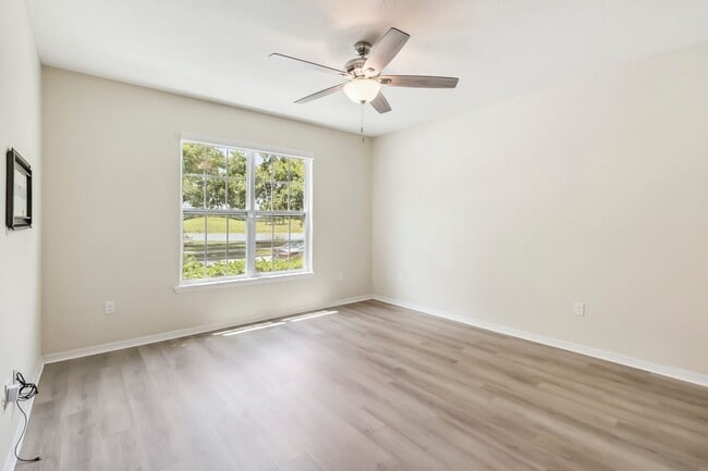 Building Photo - Beautiful 4/2.5 Townhome for Rent in Harmo...